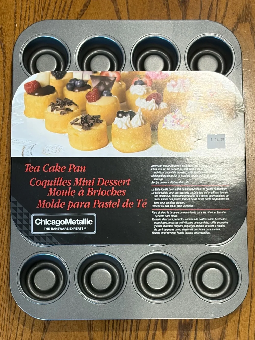 Chicago Metallic Tea Cake Pan
